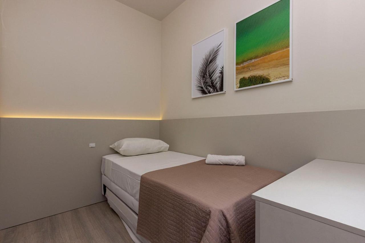 Punta Blu 101-9 - Apartamento De Alto Padrao Em Condominio Exclusivo, Quadra Poliesportiva - Piscina - Portaria 24H. Bombinhas Exterior foto